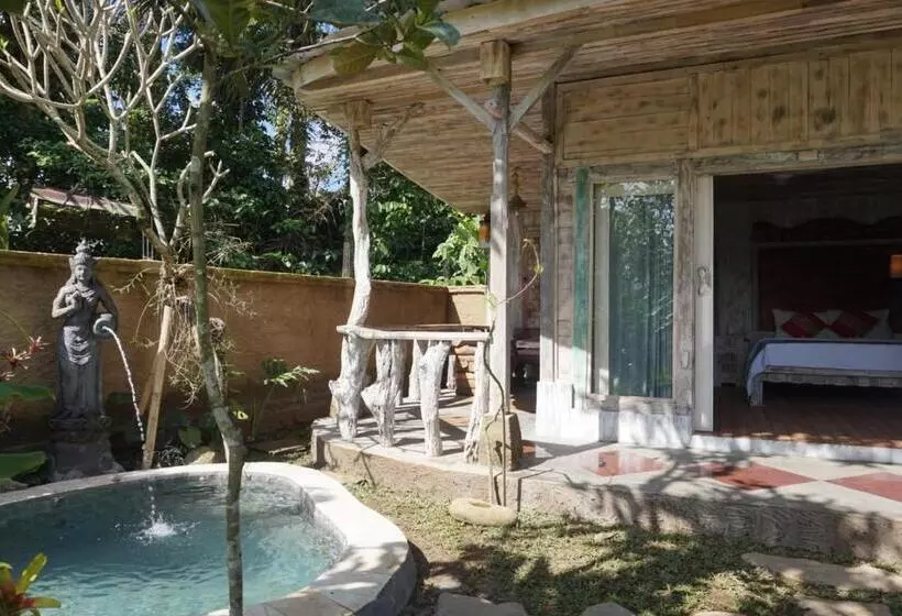 ベッドアンドブレックファースト Capital O 94012 Dewa Jati House