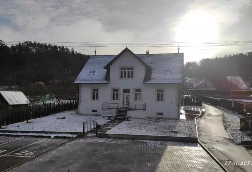 ベッドアンドブレックファースト Frejstejn House, Artist S Residence