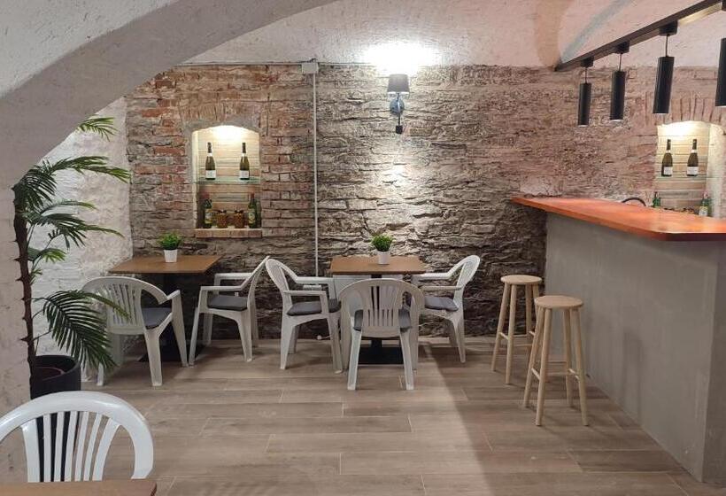 住宿加早餐 Frejstejn House, Artist S Residence