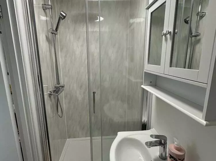 Aamiaismajoitus (B&B) The Highmead