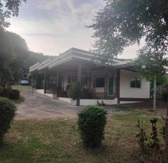 Downhill Resort ดาวน์ฮิลล์รีสอร์ท