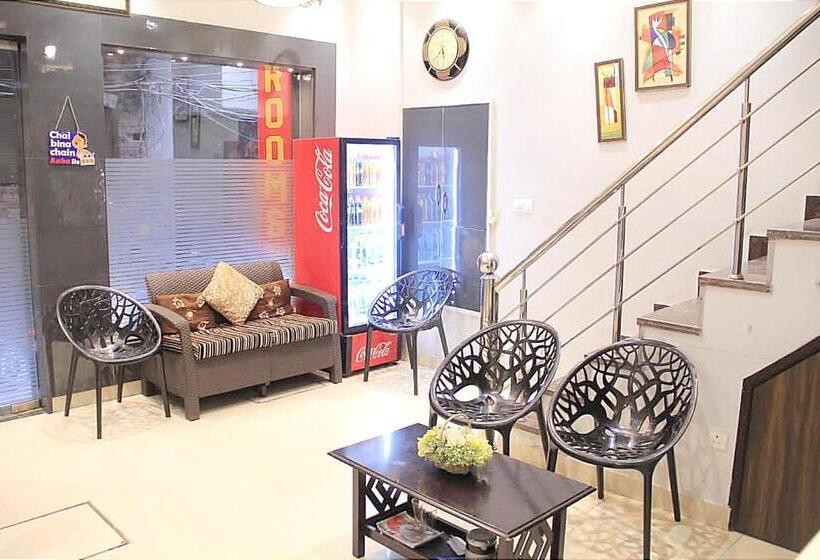 Отель Noor Residency Golden Temple Market High Rated