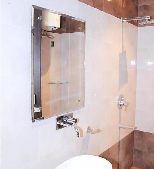 Отель Noor Residency Golden Temple Market High Rated