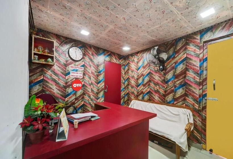 בית מלון כפרי Oyo Flagship Ring & Roses Wedding Paradise