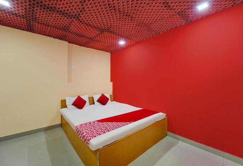 בית מלון כפרי Oyo Flagship Ring & Roses Wedding Paradise