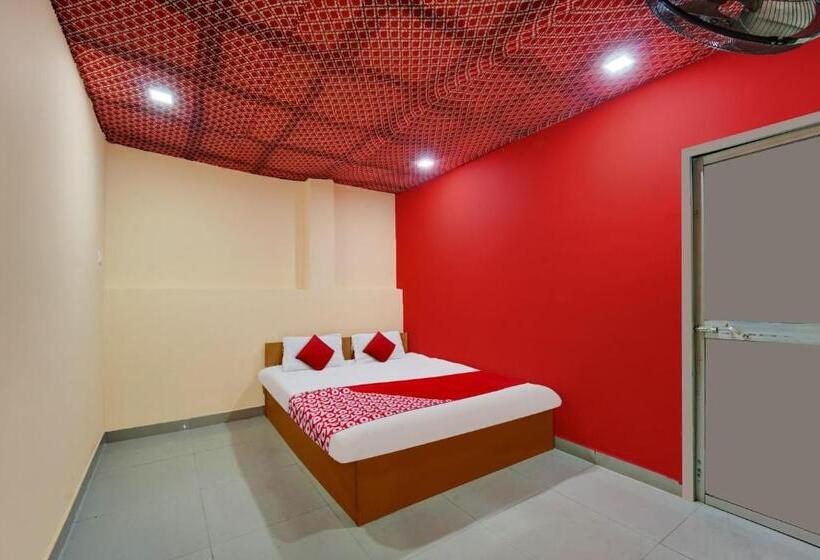 בית מלון כפרי Oyo Flagship Ring & Roses Wedding Paradise