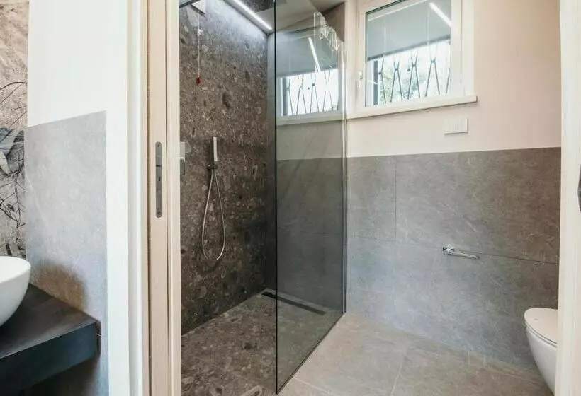 ペンション Gio Leo Guest House