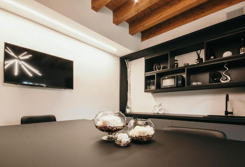 פנסיון Gio Leo Guest House