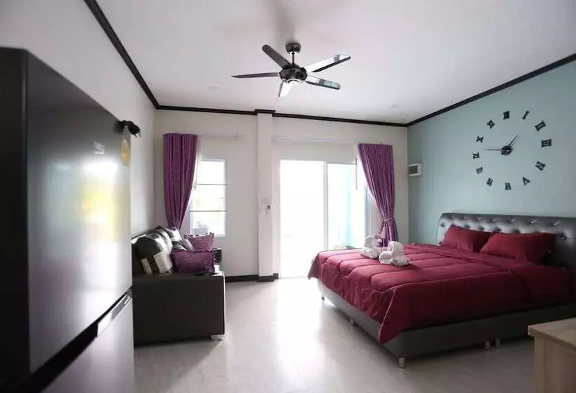 Pensionat Mb House Resort