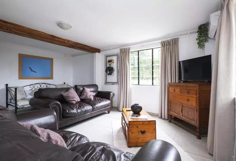 Majatalo The Puffin S Nest