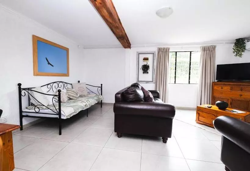 Majatalo The Puffin S Nest