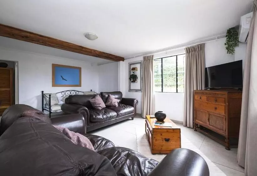 Majatalo The Puffin S Nest