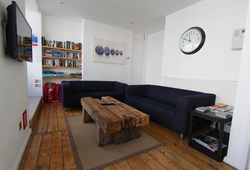 هاستل Seadragon Backpackers