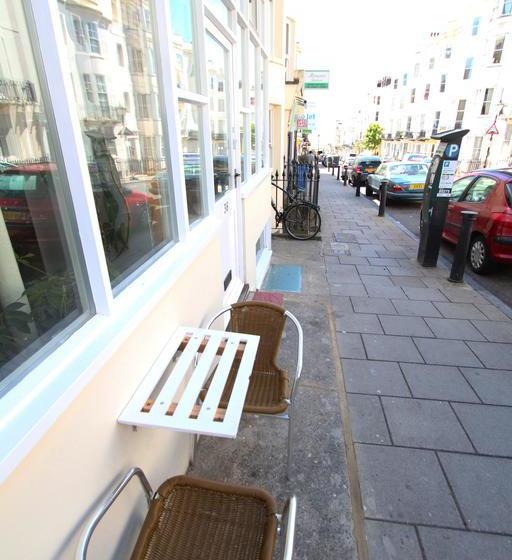 هاستل Seadragon Backpackers