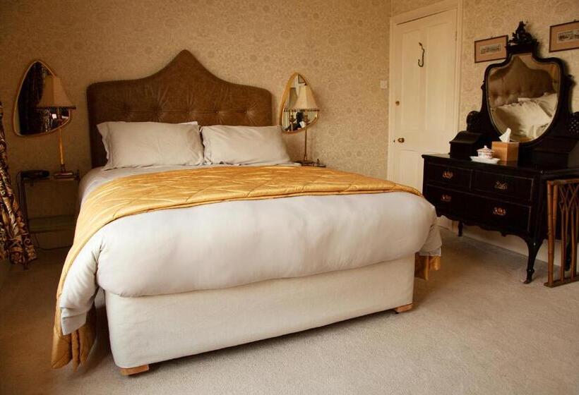 مبيت وإفطار St Katharine S House