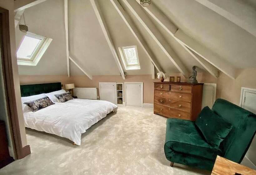 צימר Upton House