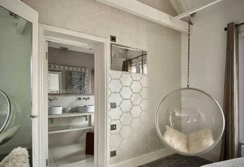 צימר Upton House