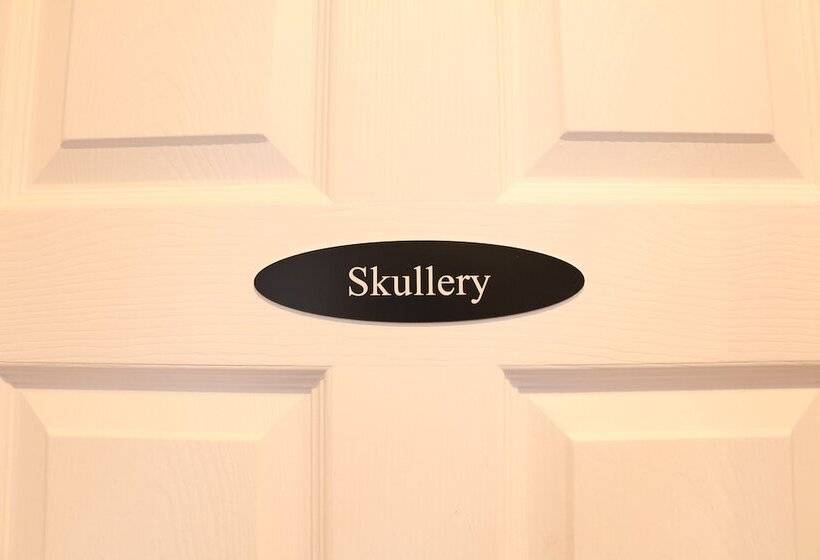 צימר Upton House