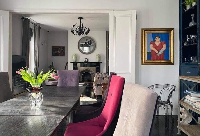 צימר Upton House