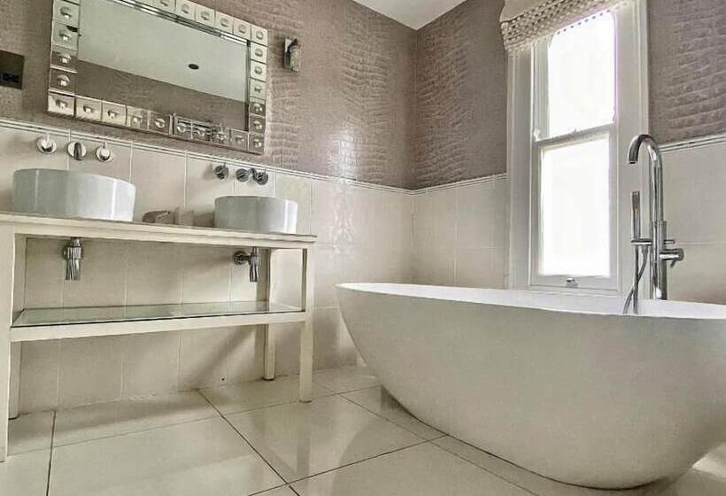 צימר Upton House