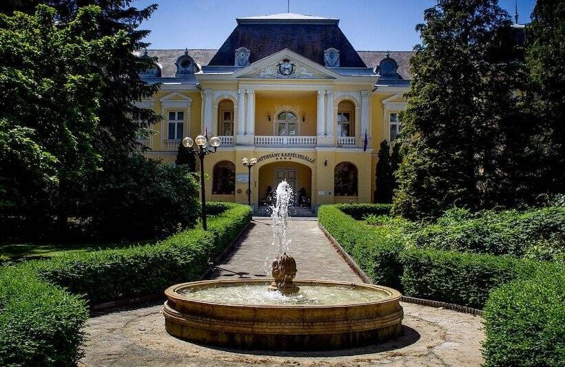 Отель Batthyany Kastelyszallo