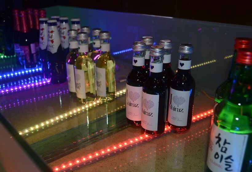 Century Sunshine Hotel   Emeishan