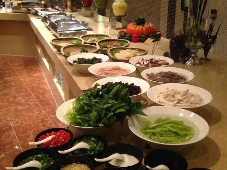 Century Sunshine Hotel   Emeishan