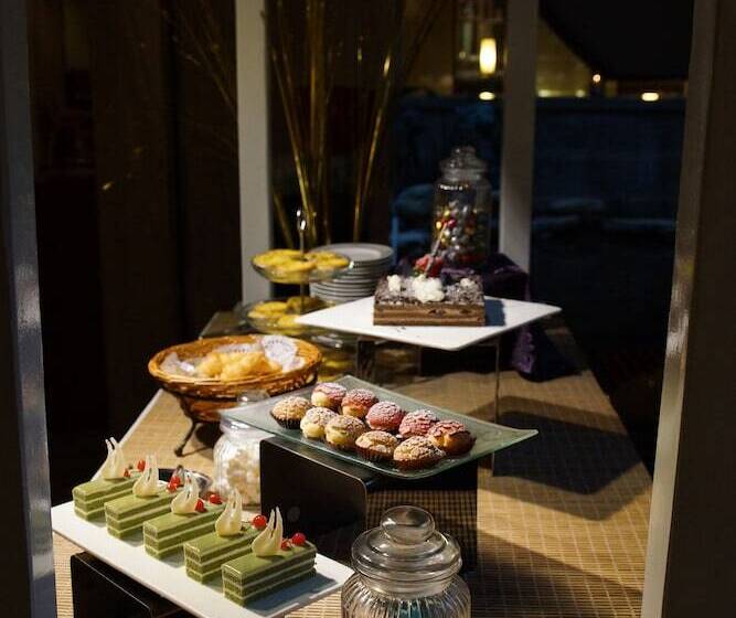 Century Sunshine Hotel   Emeishan