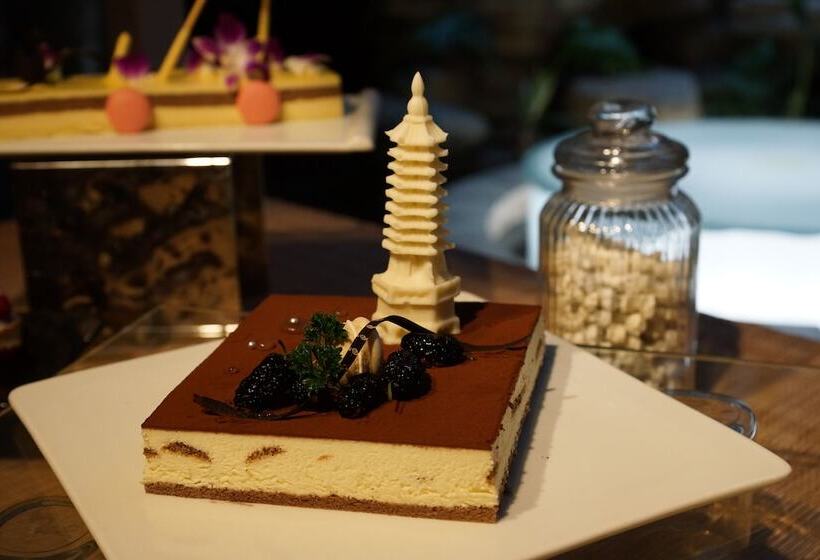 Century Sunshine Hotel   Emeishan