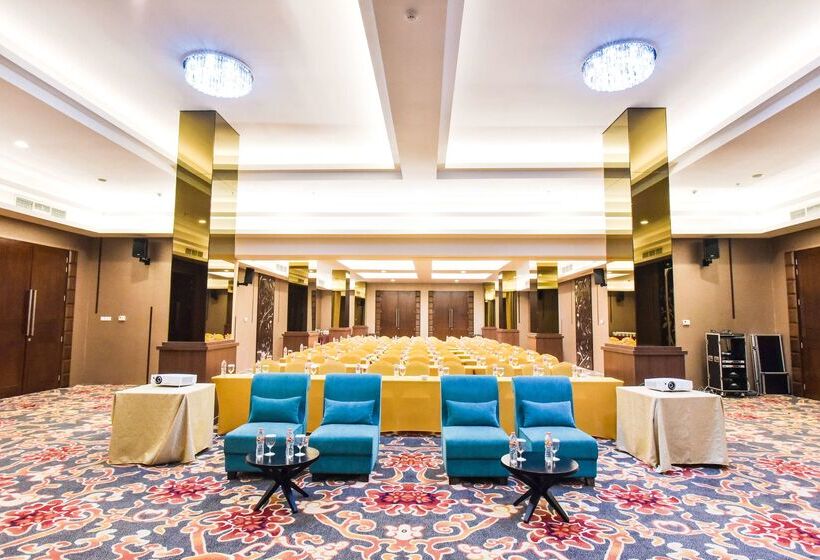 فندق Golden Tulip Essential Tangerang