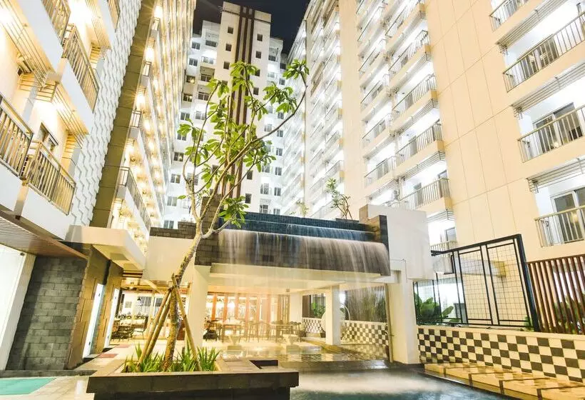 Hotelli Golden Tulip Essential Tangerang