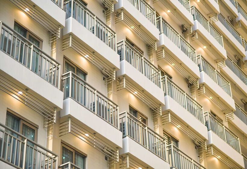 فندق Golden Tulip Essential Tangerang