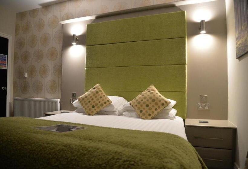 בית מלון כפרי Lauriston & Lawton Court