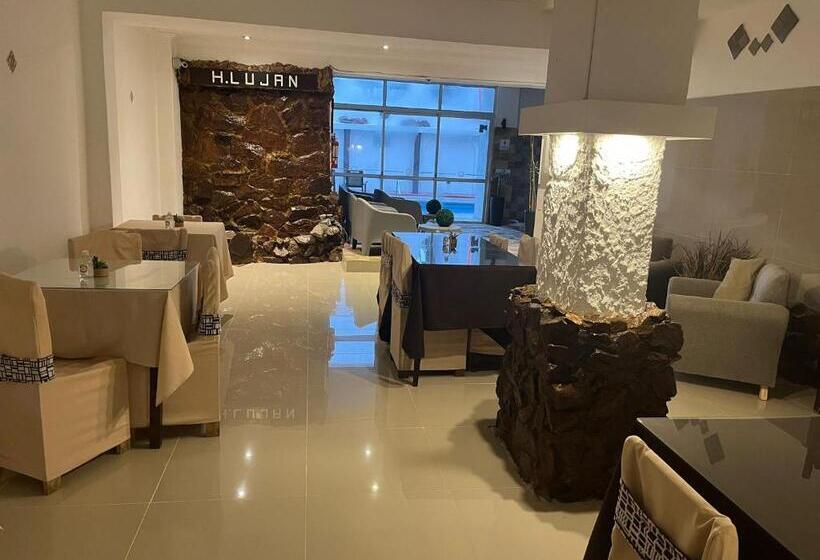 Hotel Lujan