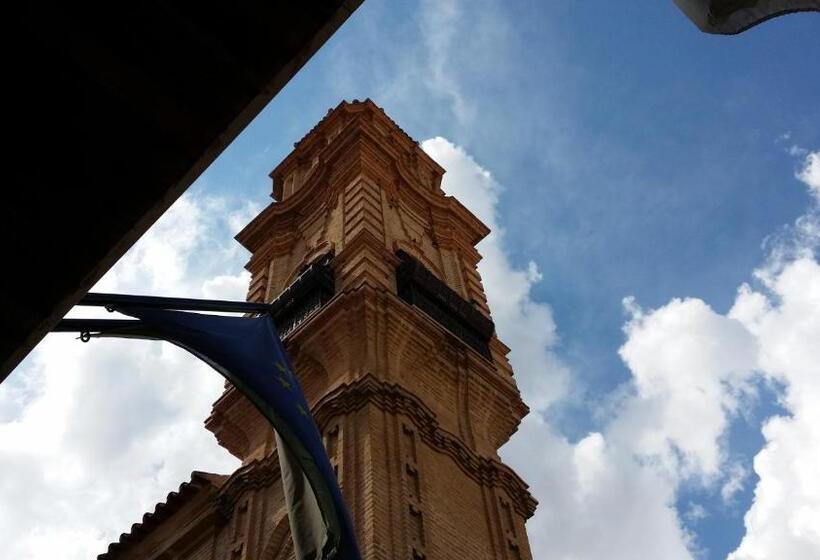 Hotel Mesón El Número Uno