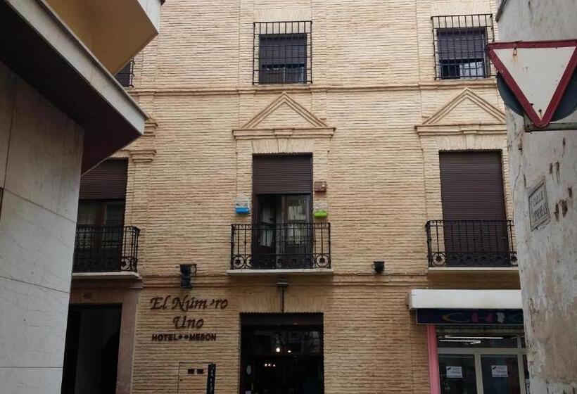 Hotel Mesón El Número Uno