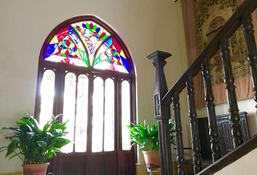 فندق Ordóñez Sandoval