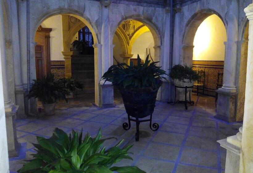 فندق Ordóñez Sandoval