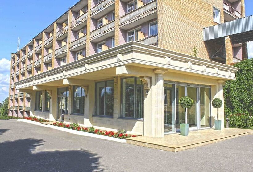 فندق Sofrino Park