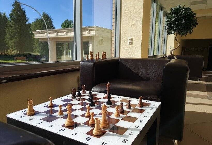 فندق Sofrino Park