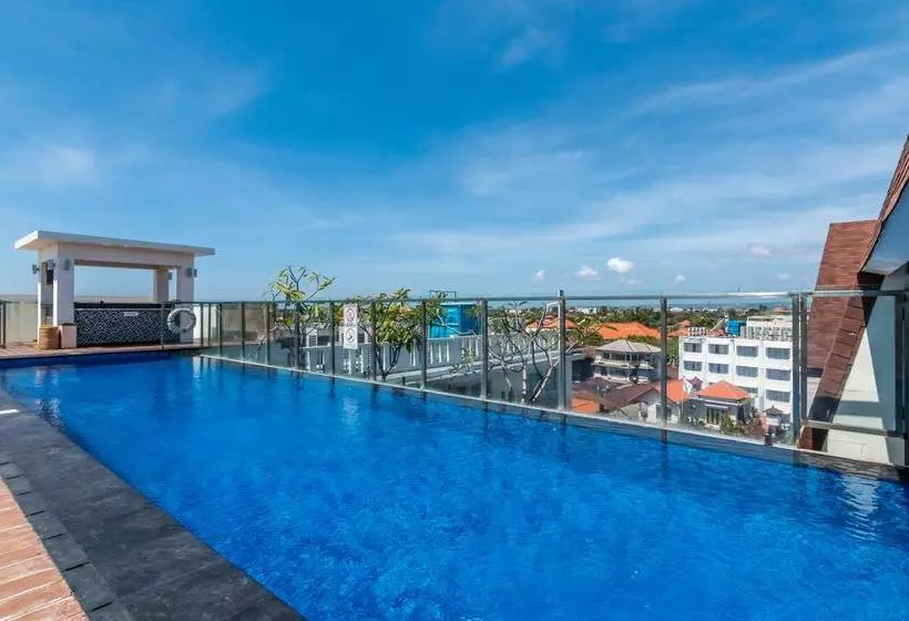 ホテル Holiday Inn Express Kuta Square