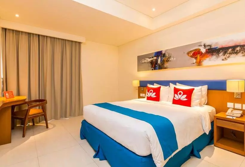 ホテル Holiday Inn Express Kuta Square
