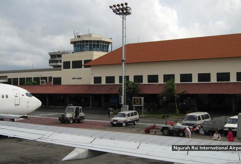 فندق Holiday Inn Express Kuta Square