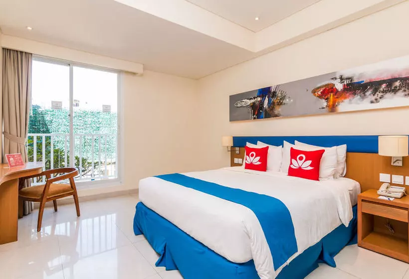 ホテル Holiday Inn Express Kuta Square