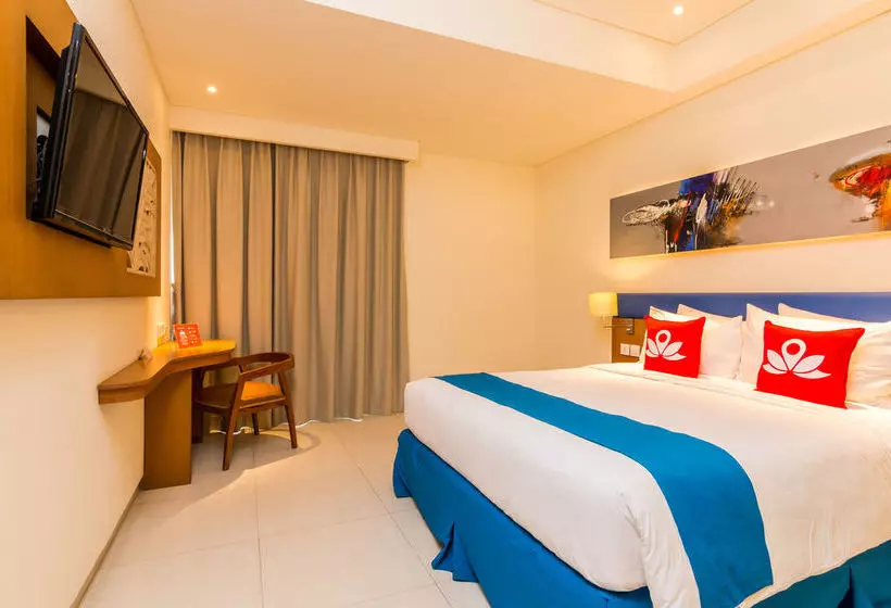 ホテル Holiday Inn Express Kuta Square
