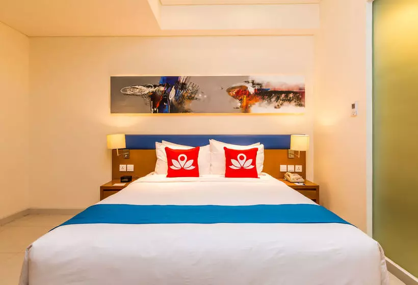 ホテル Holiday Inn Express Kuta Square