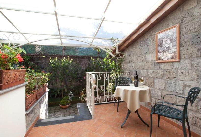 פנסיון Relais Villa Angiolina