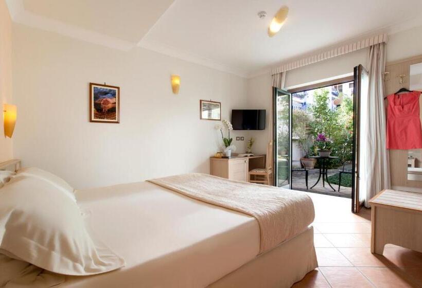 פנסיון Relais Villa Angiolina