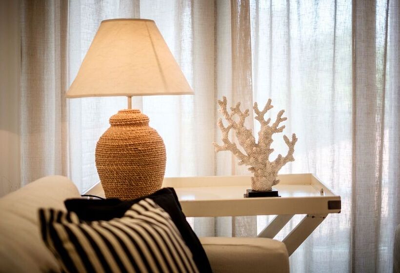 Residence Lungomare   Charming Apartments