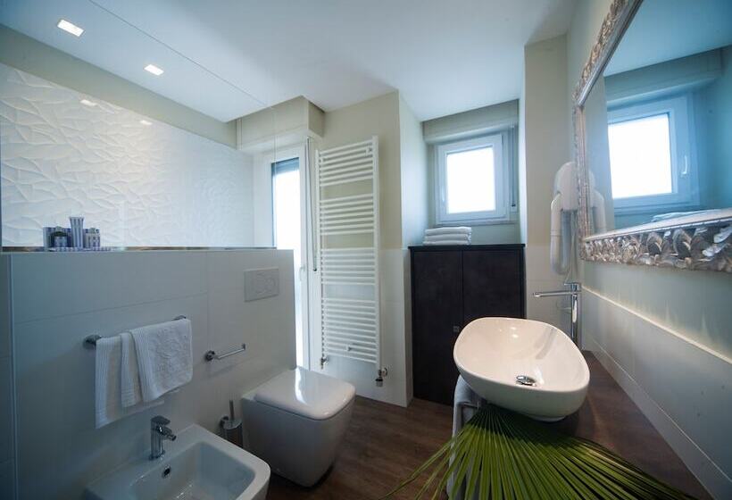 Residence Lungomare   Charming Apartments